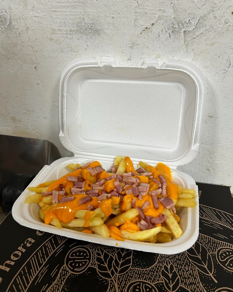 Foto casera de Papas Fritas con Cheddar